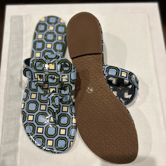 Tory Burch - rare - multi color sandals - Picture 3 of 3